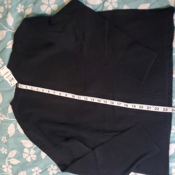 Charter Club Long-Sleeve Crewneck Sweater - Picture 7 of 7